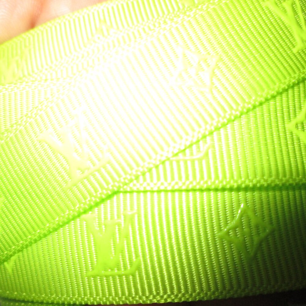 Louis Vuitton Bright Lime Green Very Long Ribbon w/logo Brand New Exclusive Lux! - Picture 8 of 8